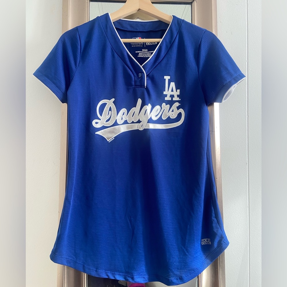 La Dodgers shirt